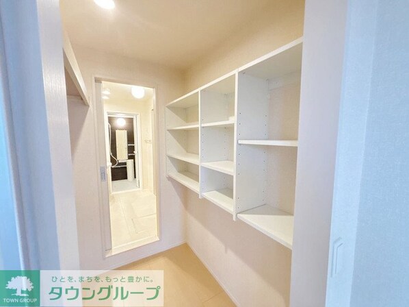 オペラハウス上大島 Bの物件内観写真